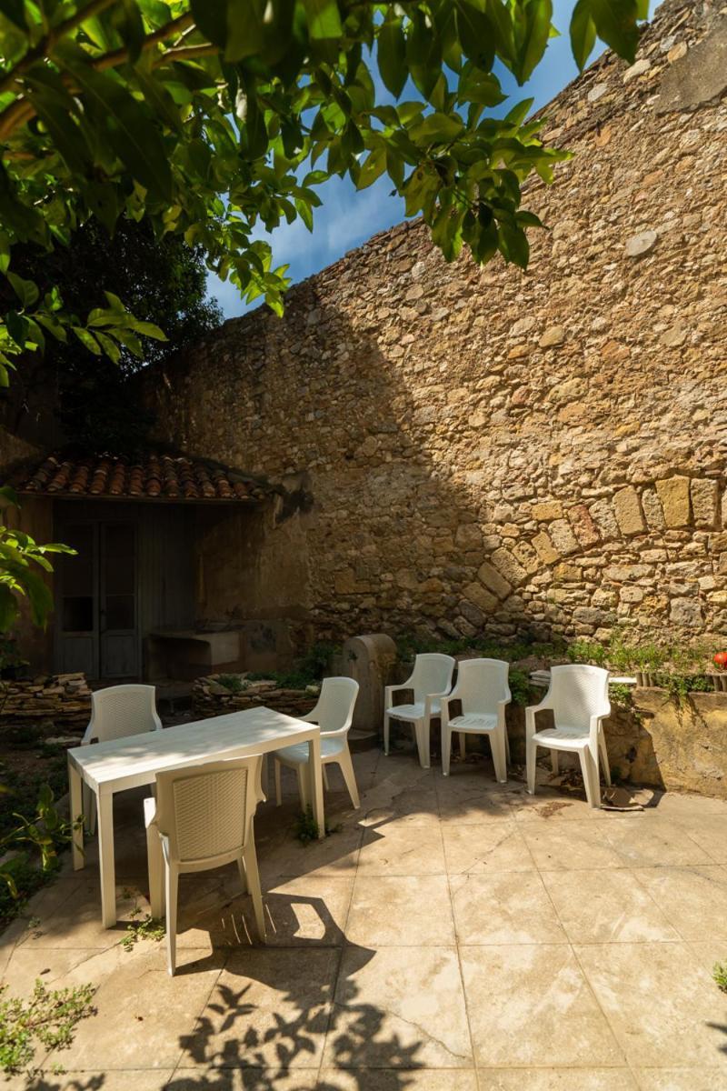 Appartement Du Forum,La Gare, 50 M2 , Climatisation, Garage, Cour Narbonne Kültér fotó